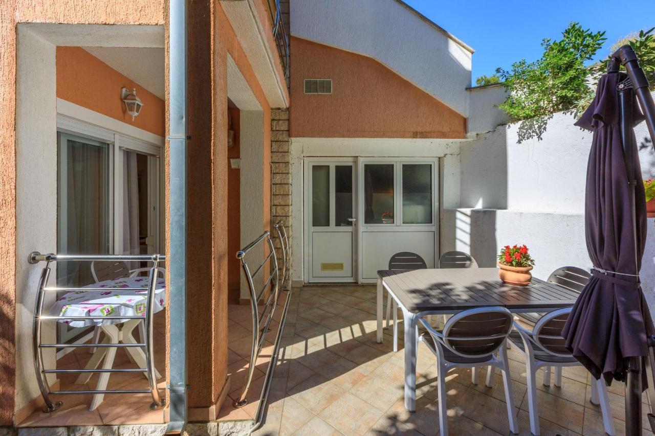 דראמליי Apartments Zorica מראה חיצוני תמונה
