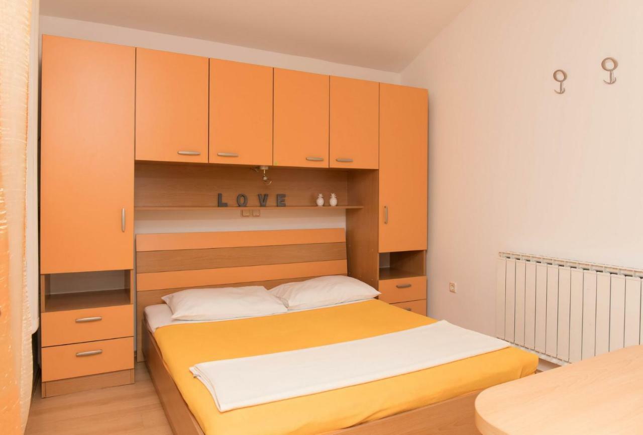 דראמליי Apartments Zorica מראה חיצוני תמונה