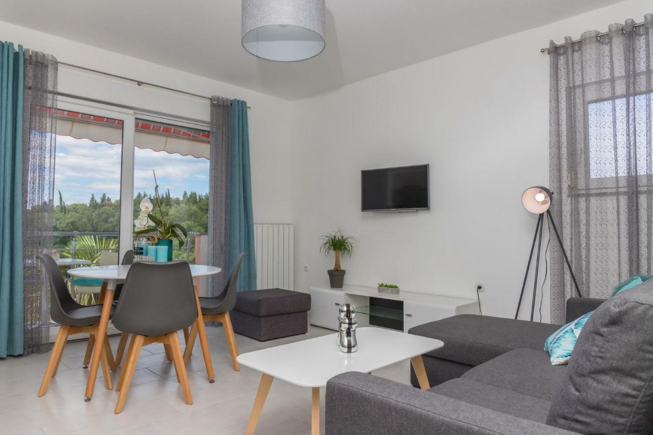 דראמליי Apartments Zorica מראה חיצוני תמונה